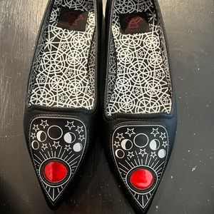 Strange Cvlt pointed toe flats
